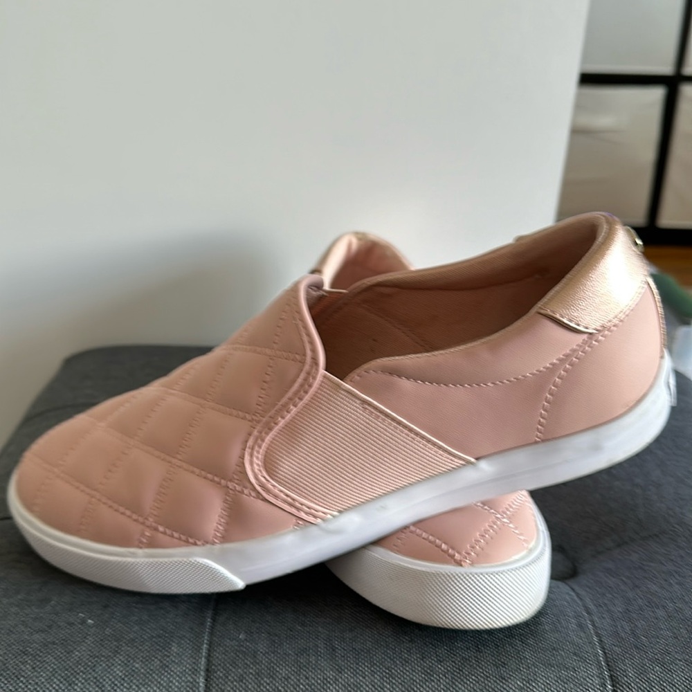 NINE WEST PINK SHOES SIZE 9